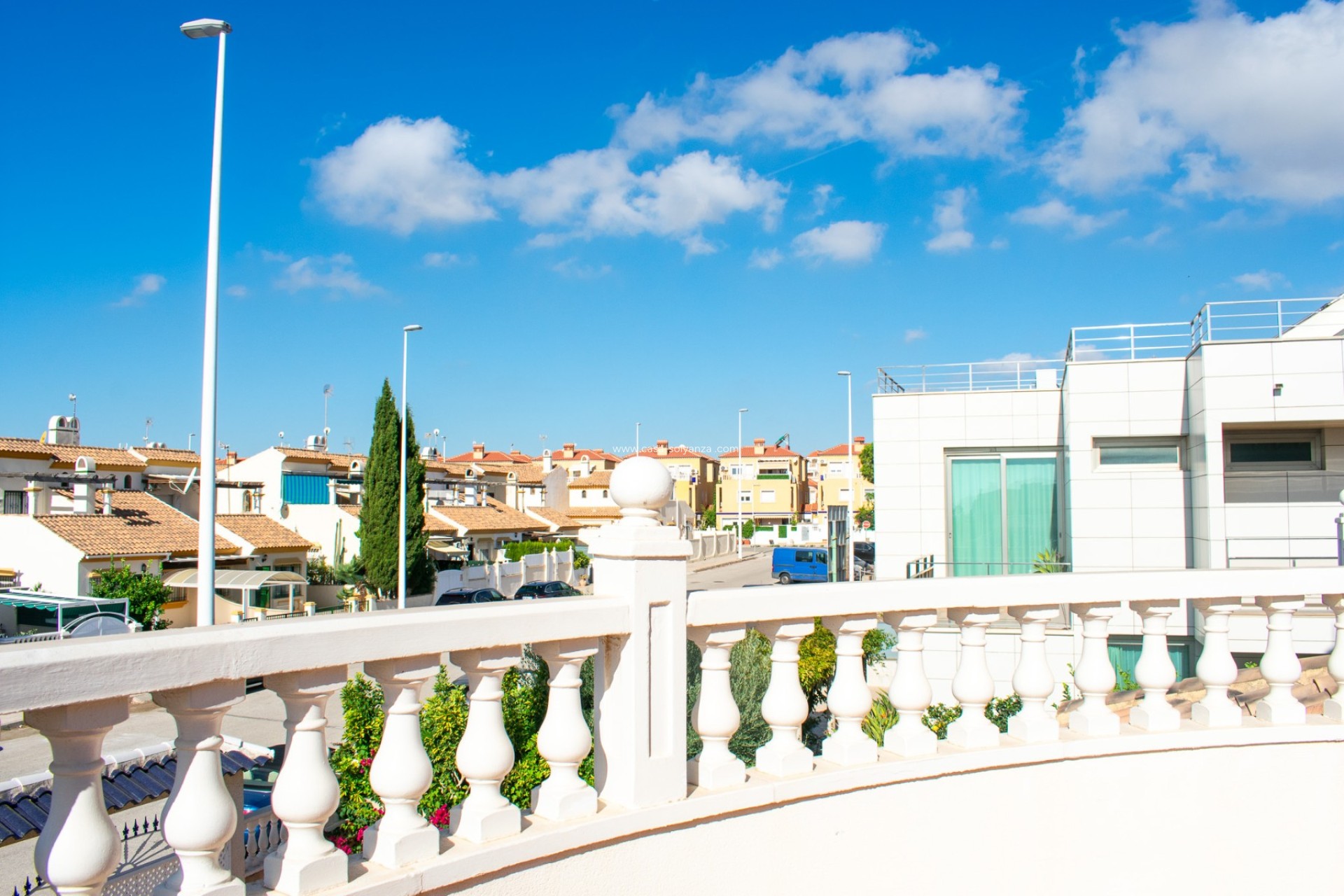 Resale - Independent villa - Orihuela Costa - La Zenia