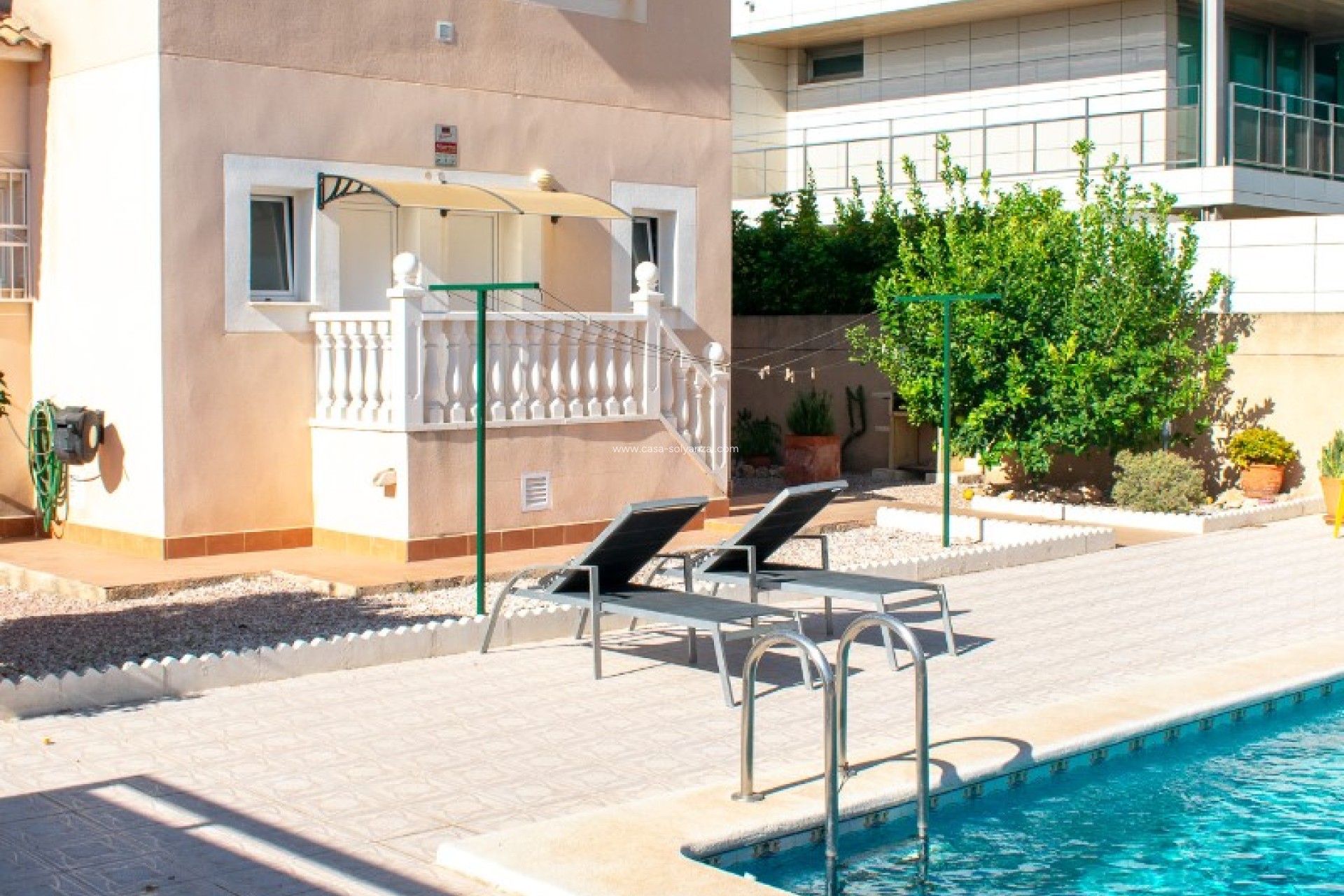 Resale - Independent villa - Orihuela Costa - La Zenia