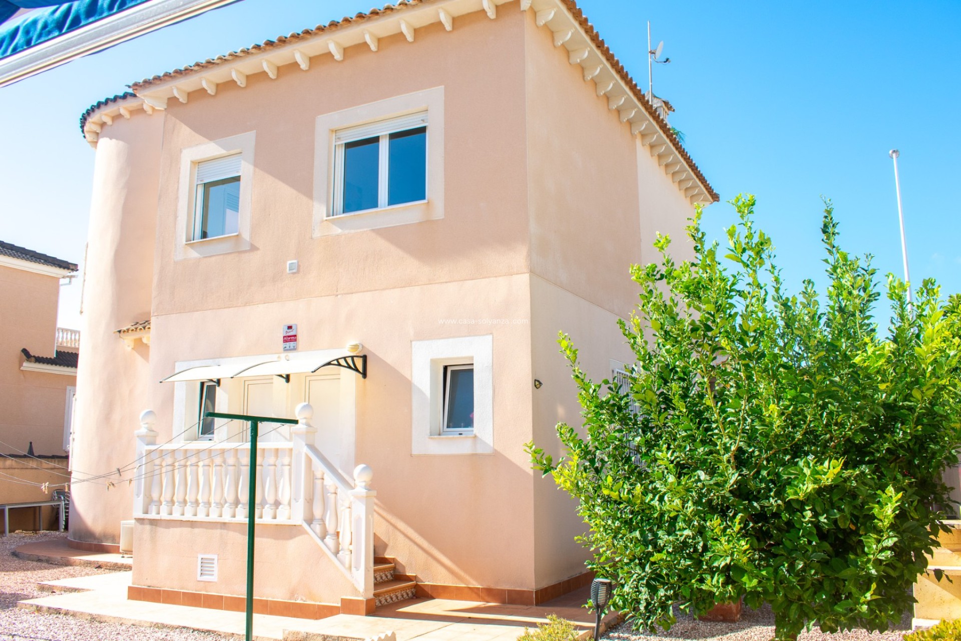 Resale - Independent villa - Orihuela Costa - La Zenia