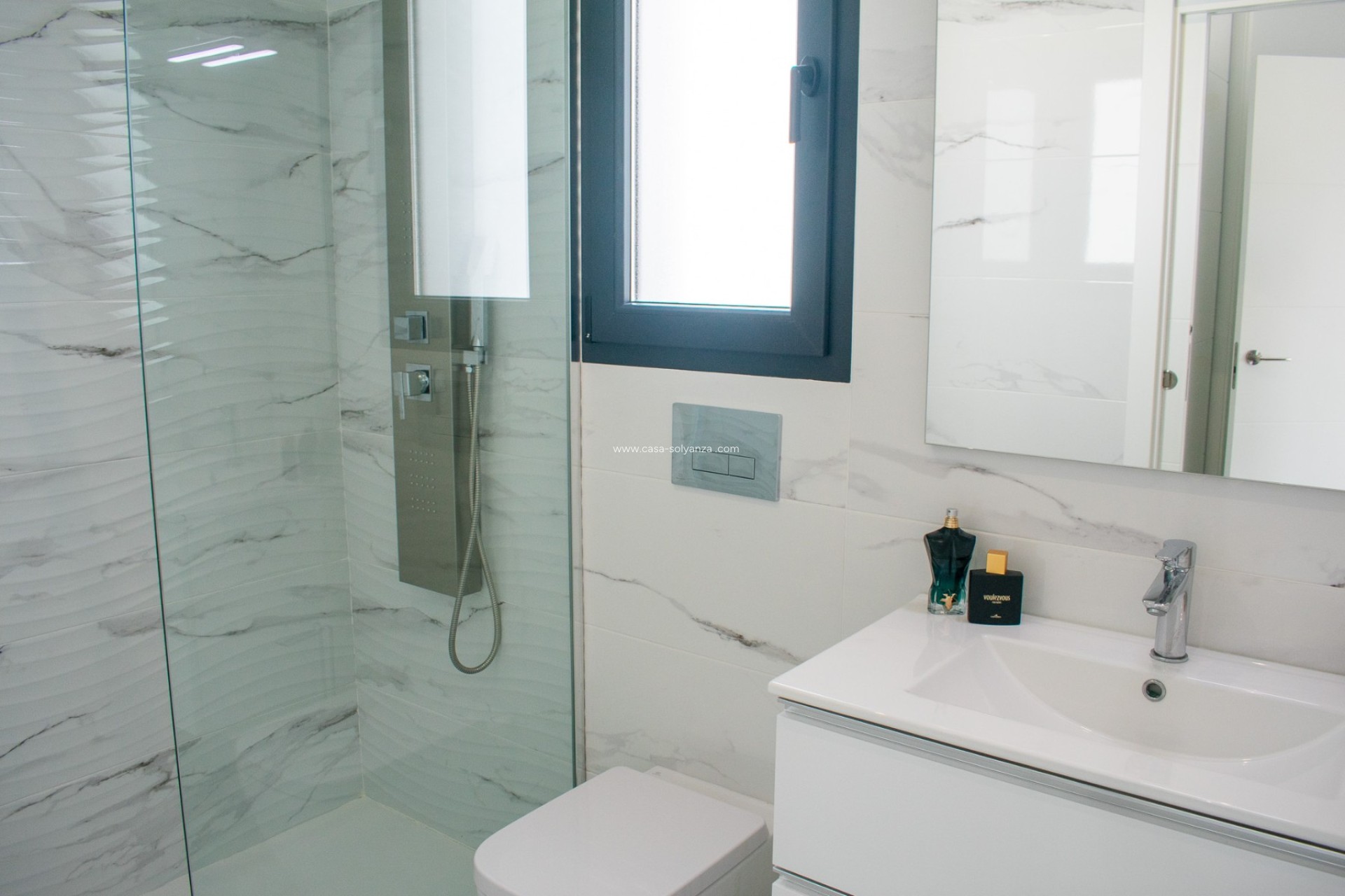 Resale - Independent villa - Torrevieja - La Siesta