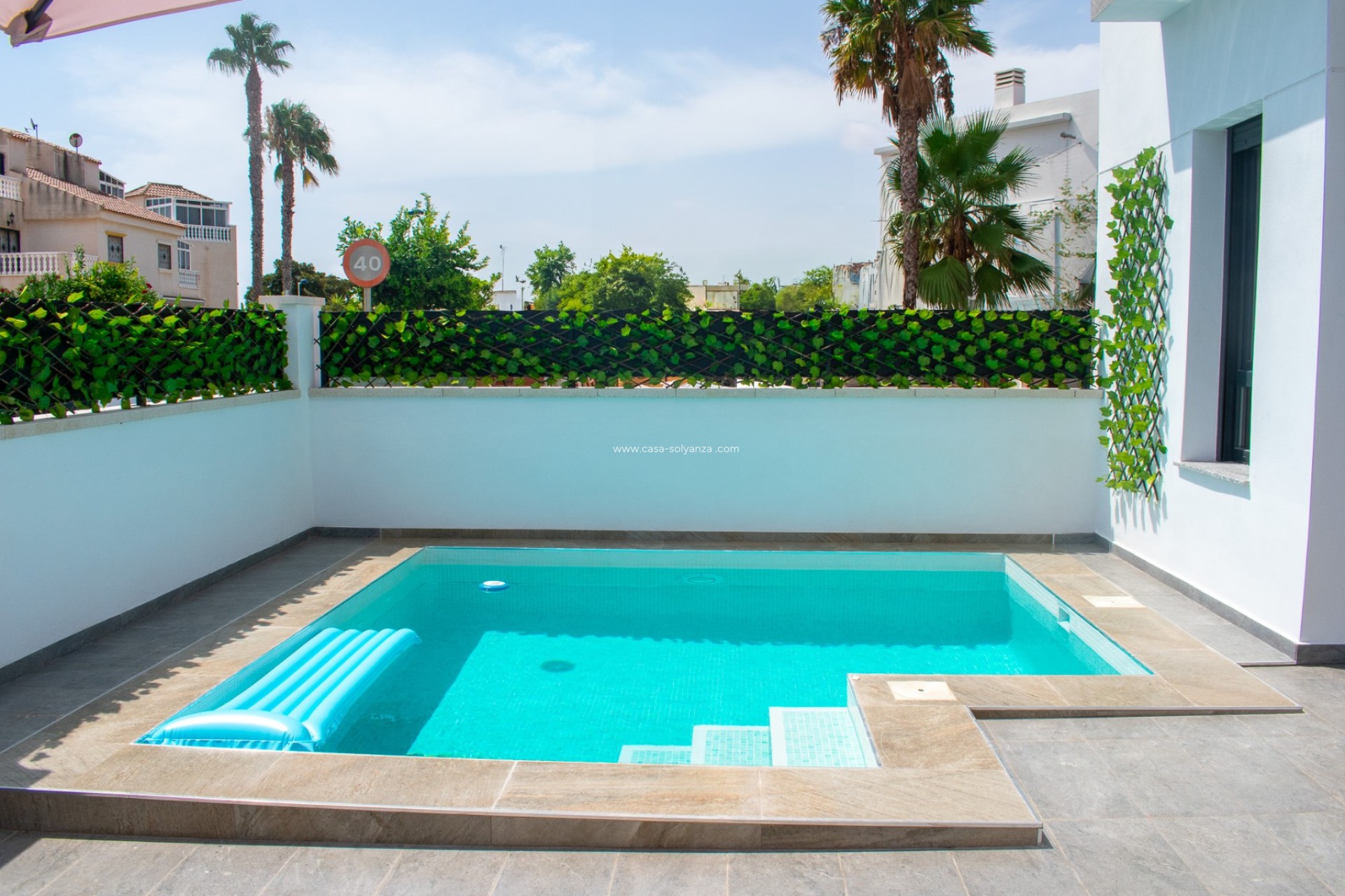 Resale - Independent villa - Torrevieja - La Siesta