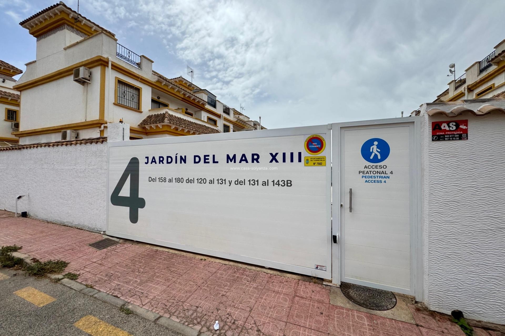 Resale - Semi-detached house - Torrevieja - La Siesta