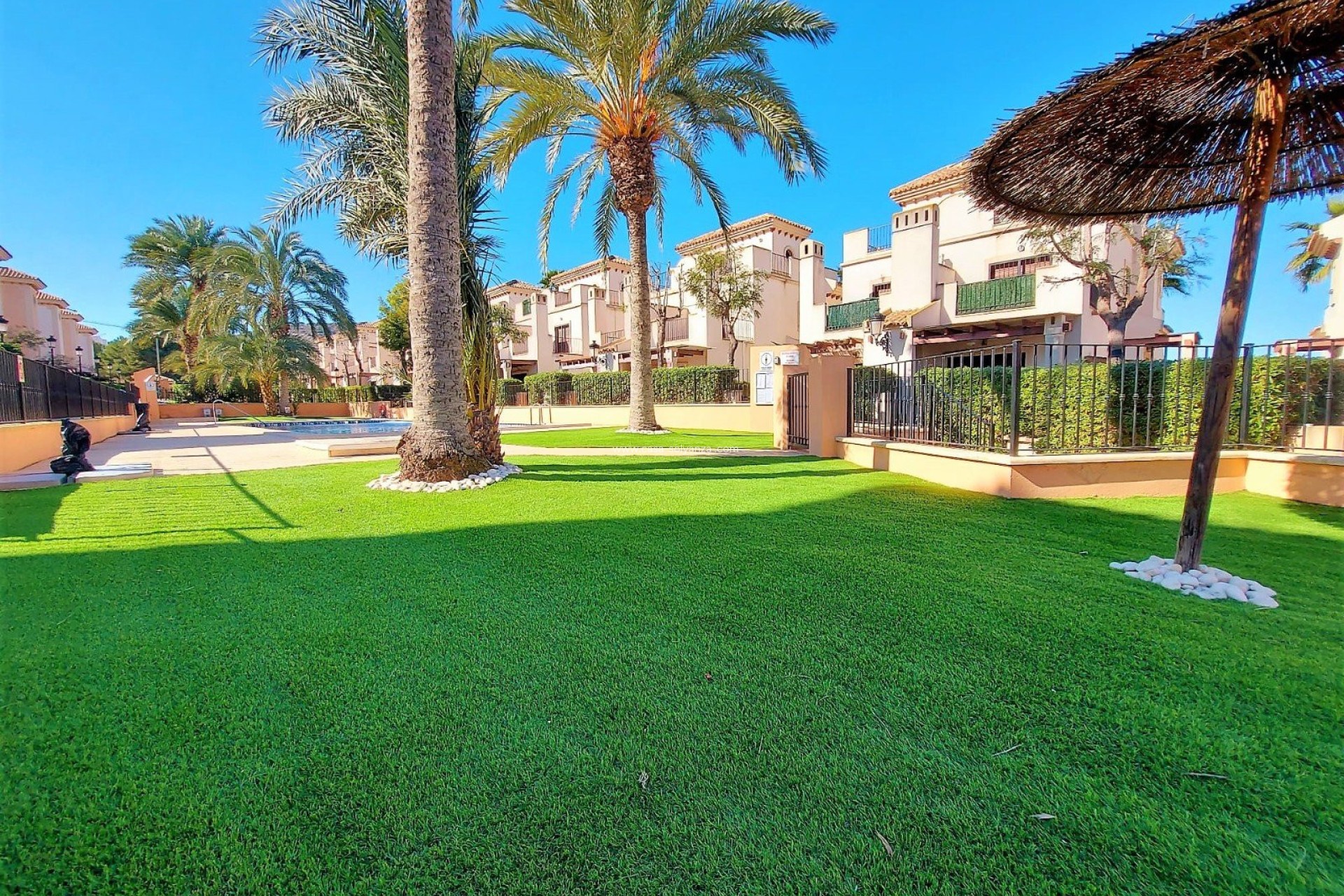 Resale - Semi-Detached Villa - Algorfa - La Finca Golf Resort