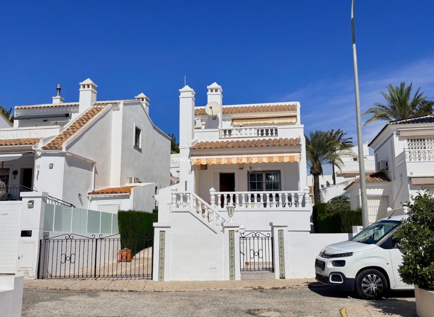 Resale - Single Family Home - Orihuela - Villamartin