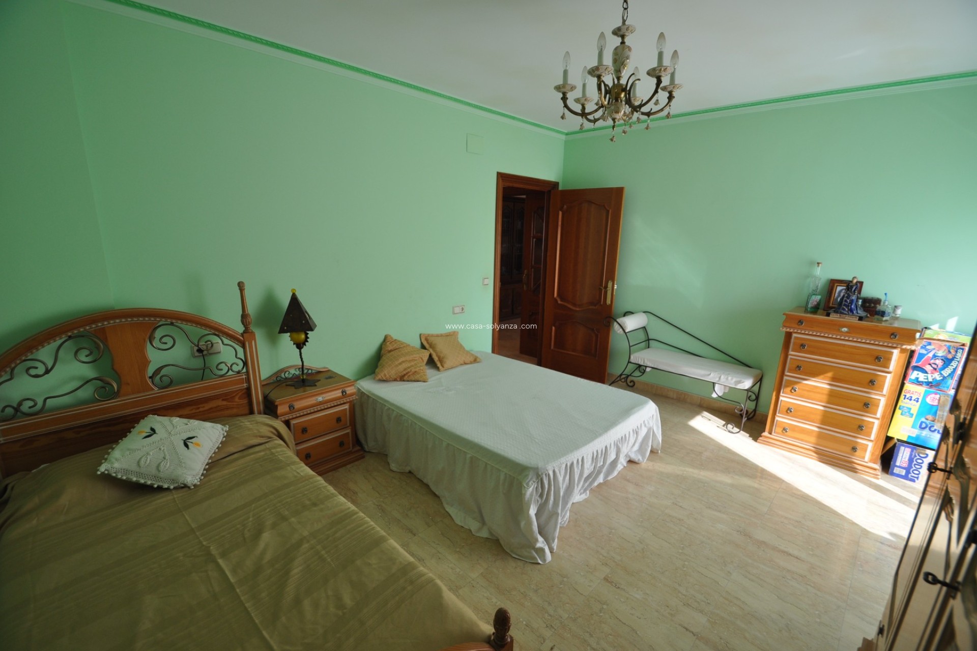 Resale - Townhouse - Algueña - Inland