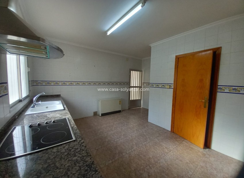 Resale - Townhouse - Algueña - Inland