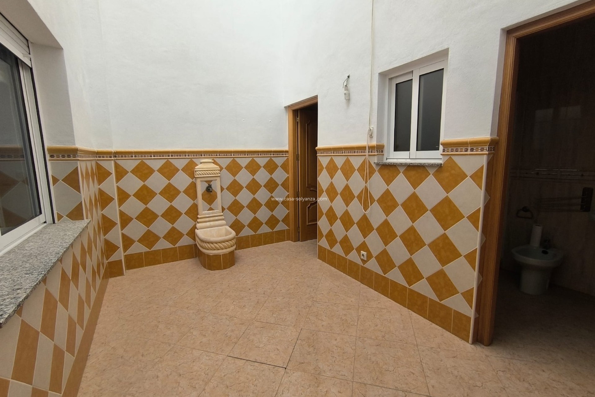 Resale - Townhouse - Algueña - Inland