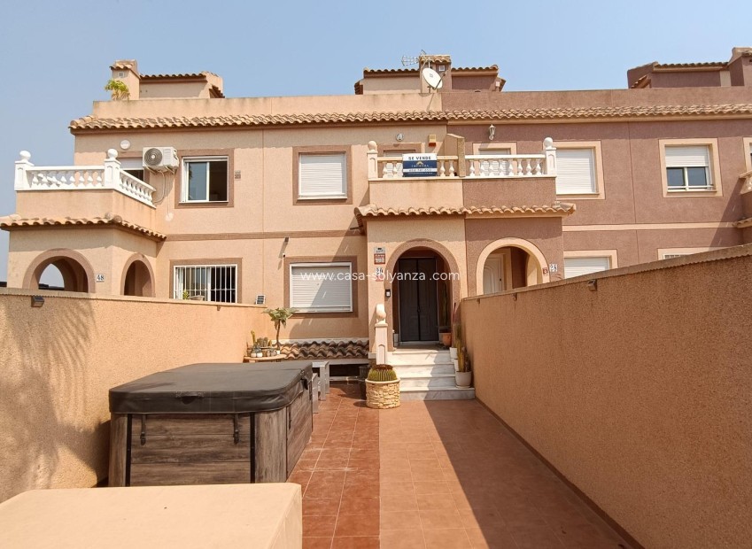 Resale - Townhouse - Avileses - Jerónimo Y Avileses