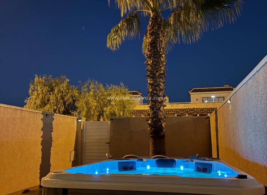 Resale - Townhouse - Avileses - Jerónimo Y Avileses