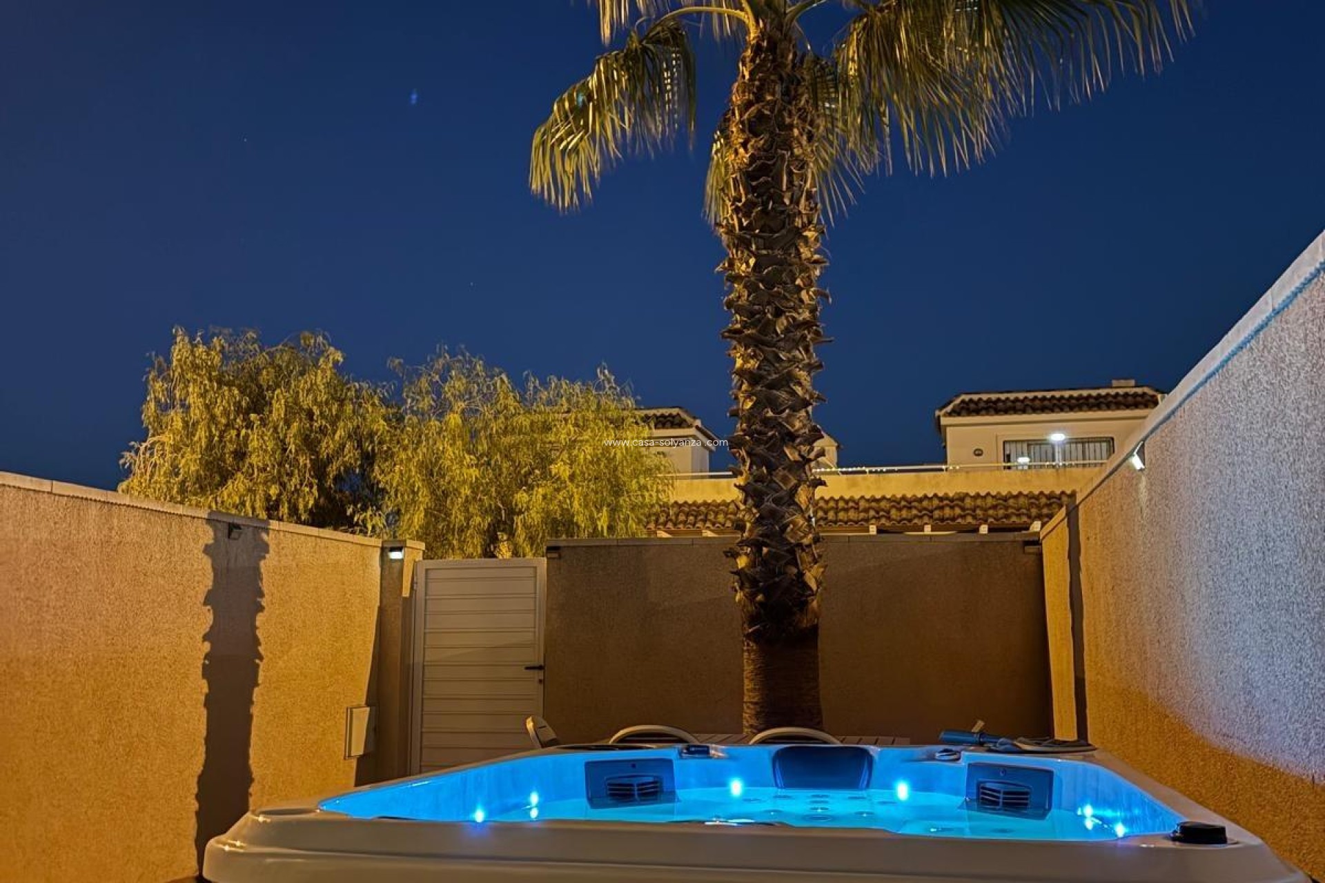 Resale - Townhouse - Avileses - Jerónimo Y Avileses