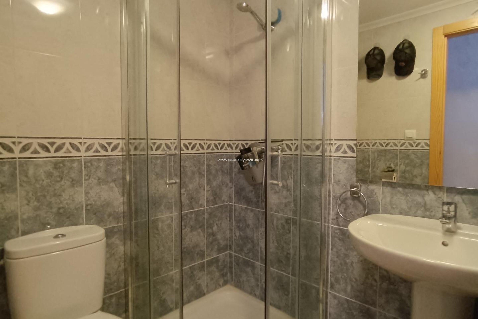 Resale - Townhouse - Avileses - Jerónimo Y Avileses