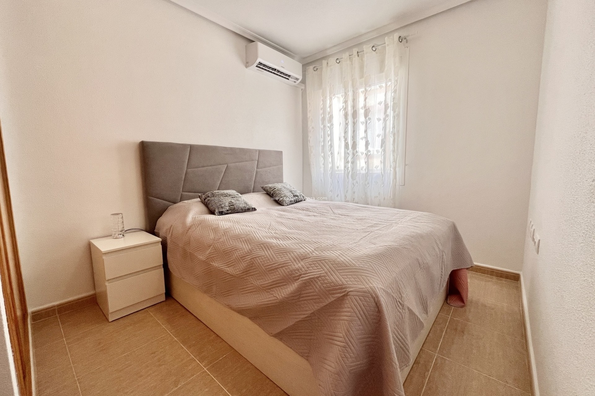 Resale - Townhouse - Avileses