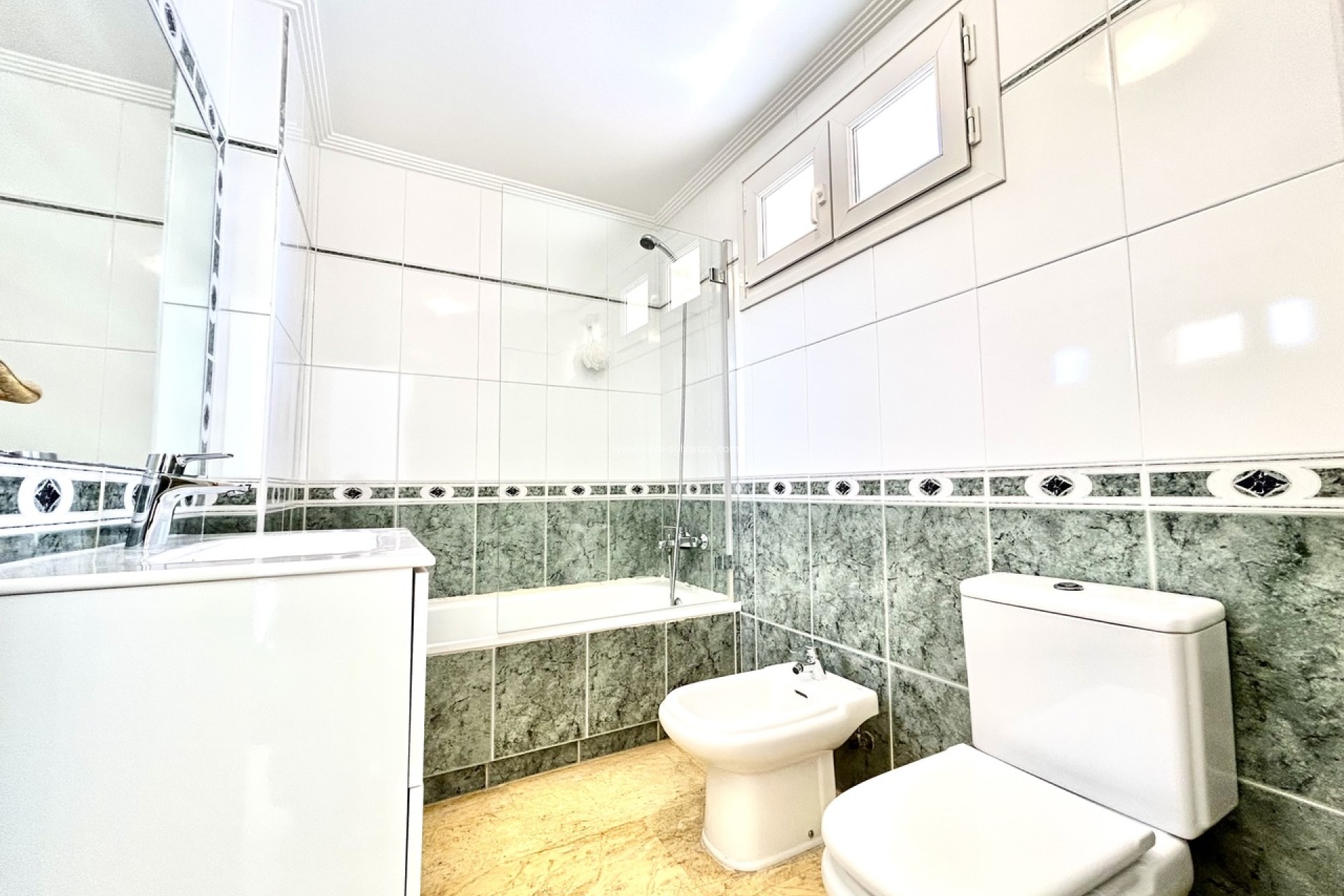 Resale - Townhouse - Cabo Roig