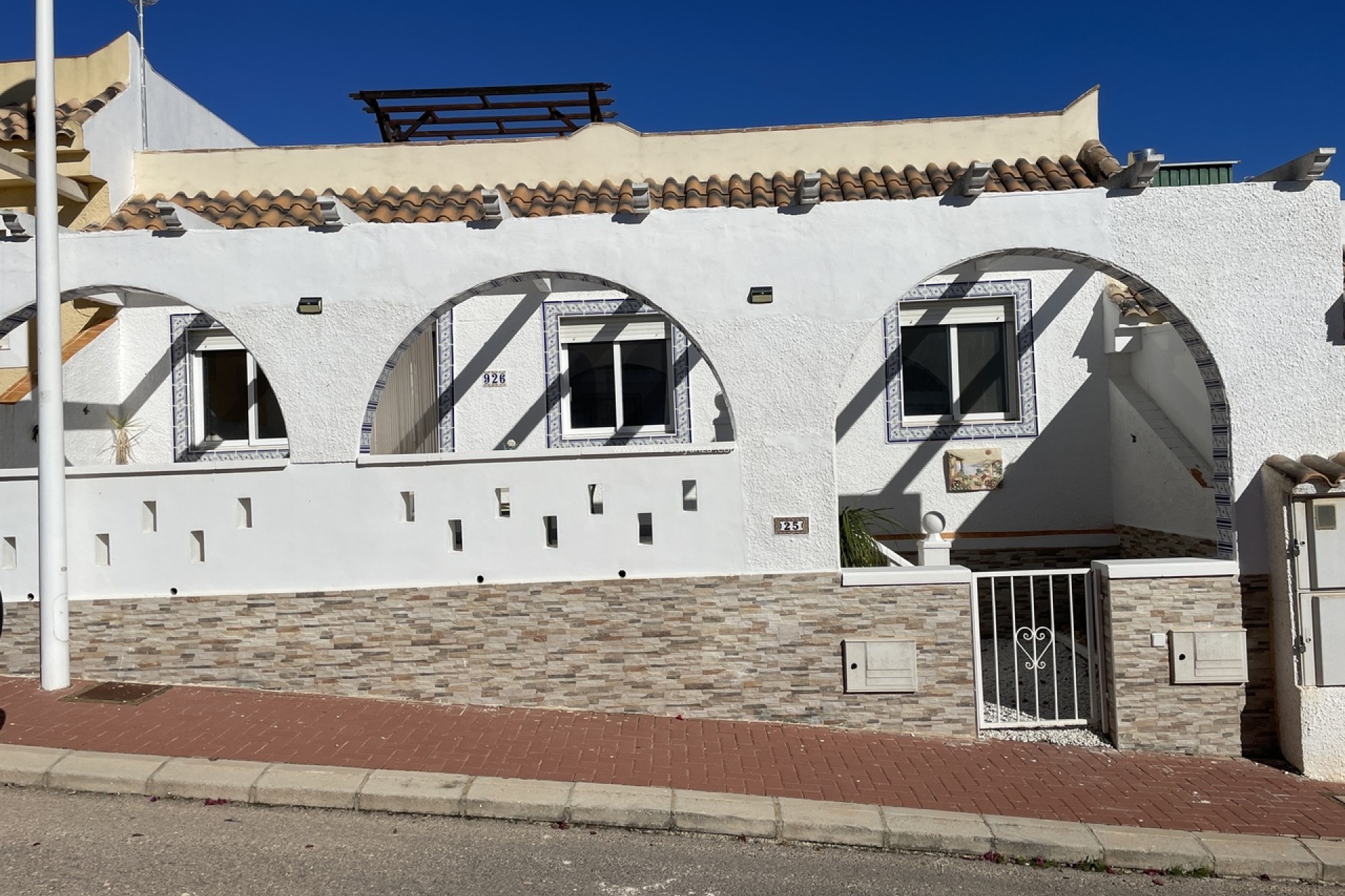 Resale - Townhouse - Camposol - Inland