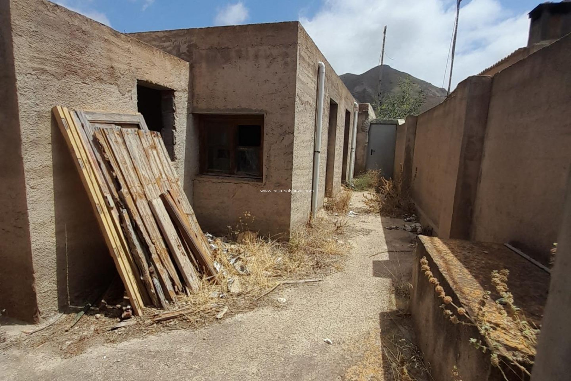 Resale - Townhouse - Cartagena - Perín