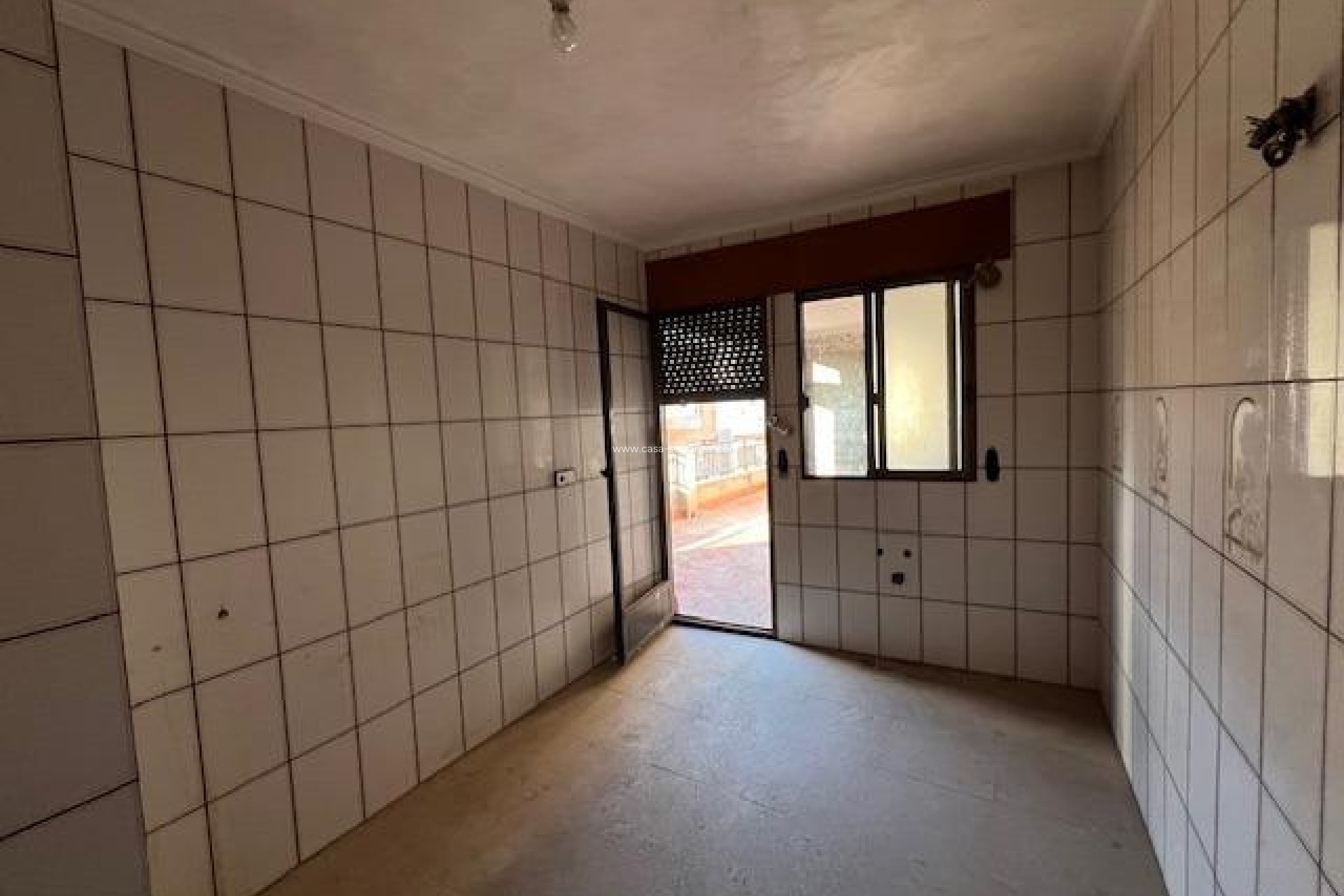 Resale - Townhouse - Catral - Avda Principal