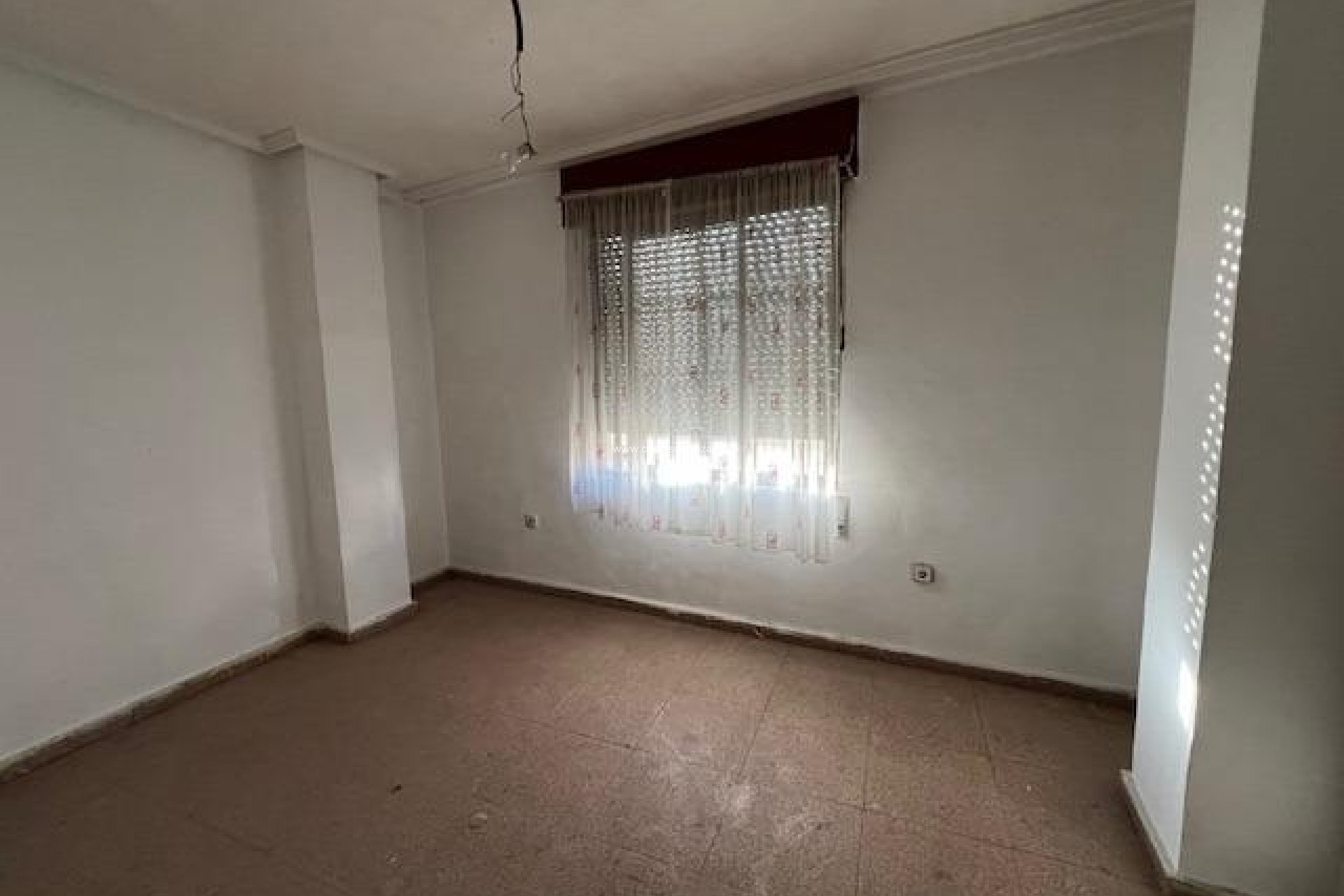 Resale - Townhouse - Catral - Avda Principal