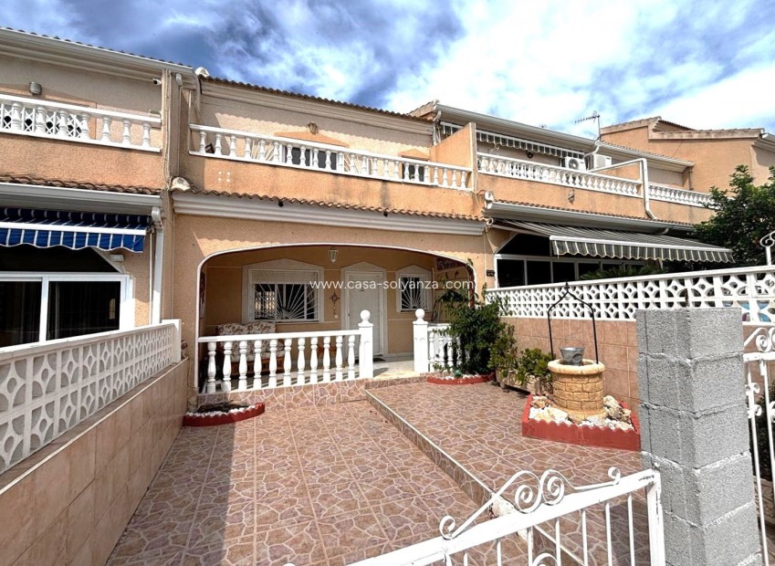 Resale - Townhouse - Ciudad Quesada - Doña pepa