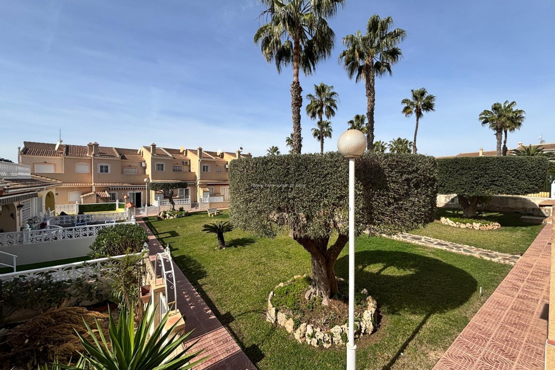 Resale - Townhouse - Ciudad Quesada - Doña pepa