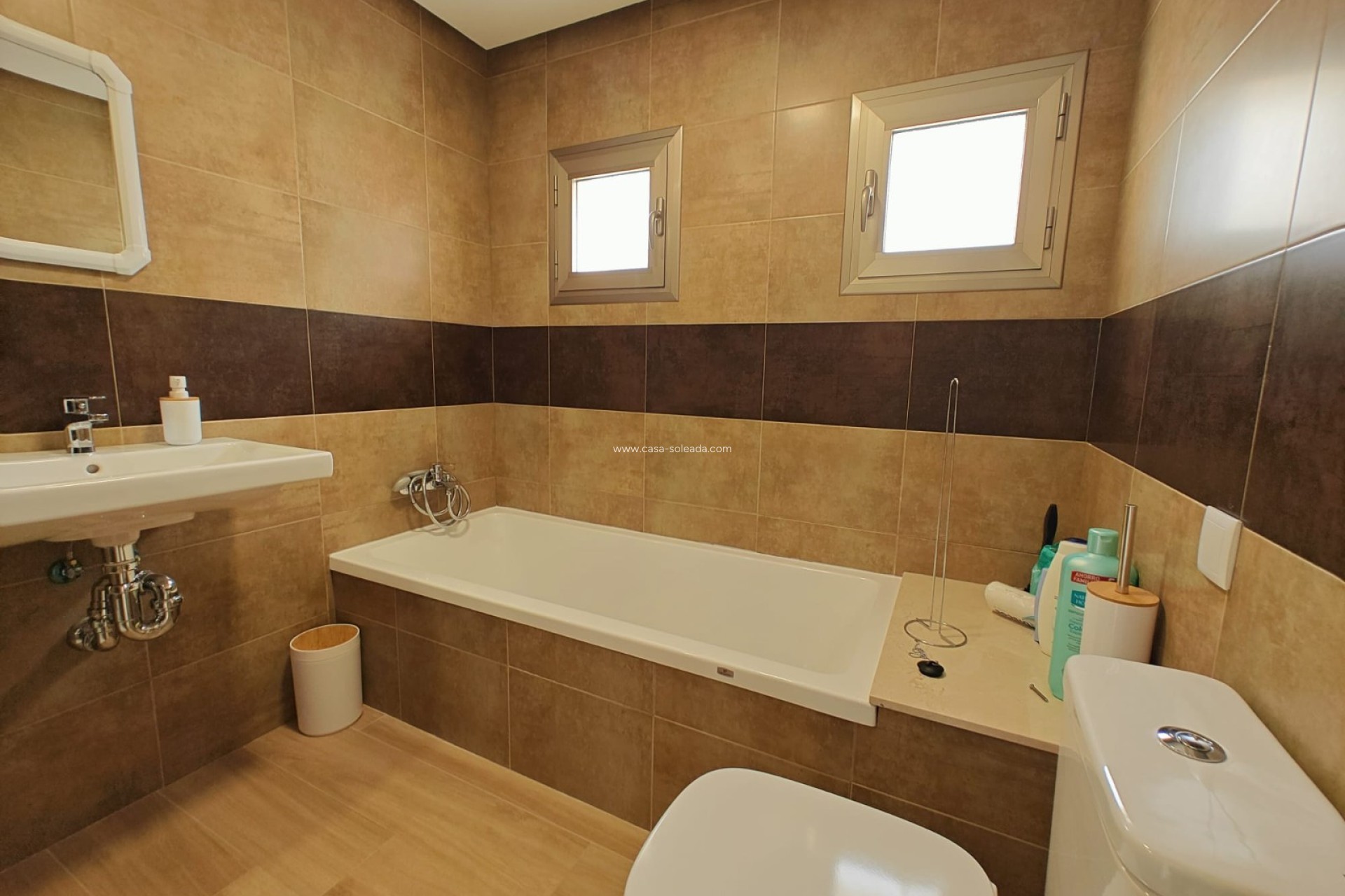Resale - Townhouse - Cox - Inland