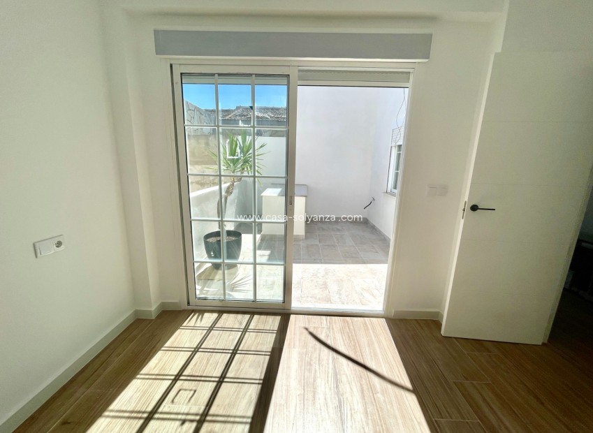Resale - Townhouse - Daya Vieja - Costa Blanca