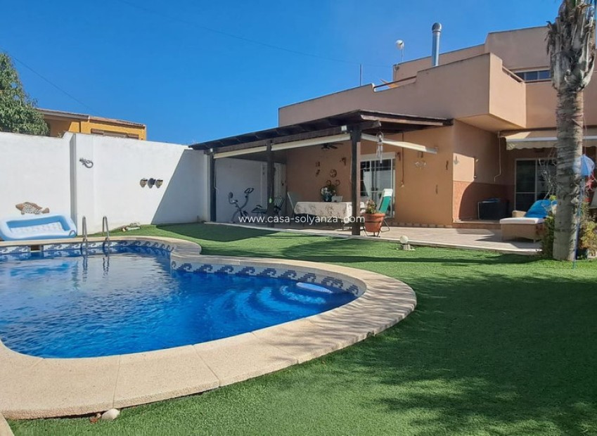 Resale - Townhouse - Dolores de Pacheco - Inland