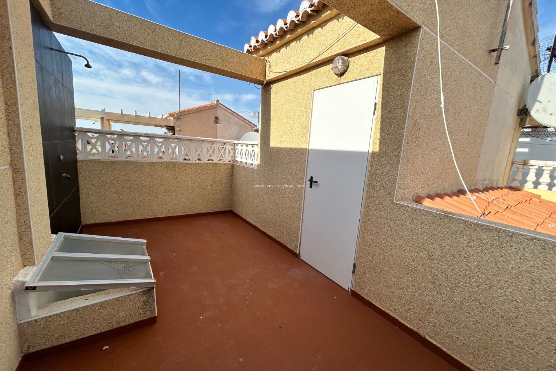 Resale - Townhouse - El Chaparral - Inland