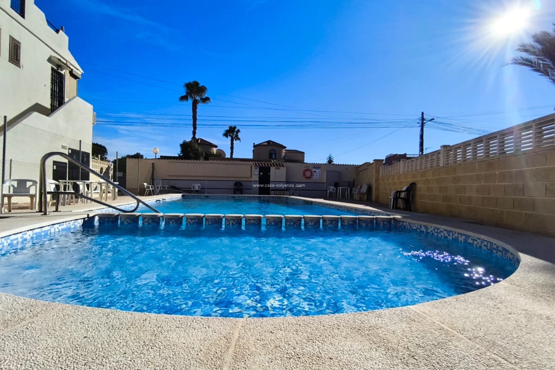 Resale - Townhouse - El Chaparral - Inland
