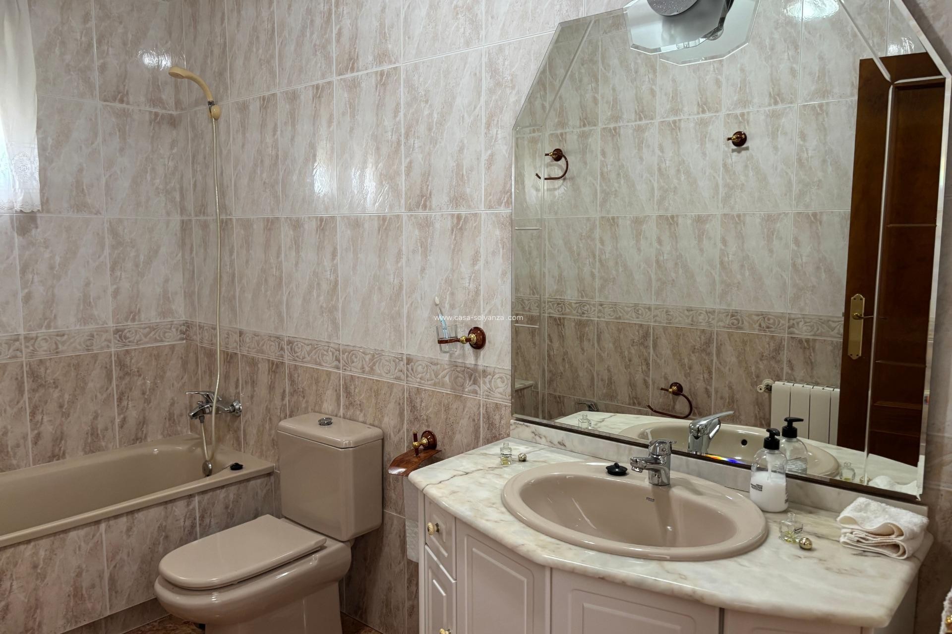 Resale - Townhouse - Formentera de Segura - Pueblo