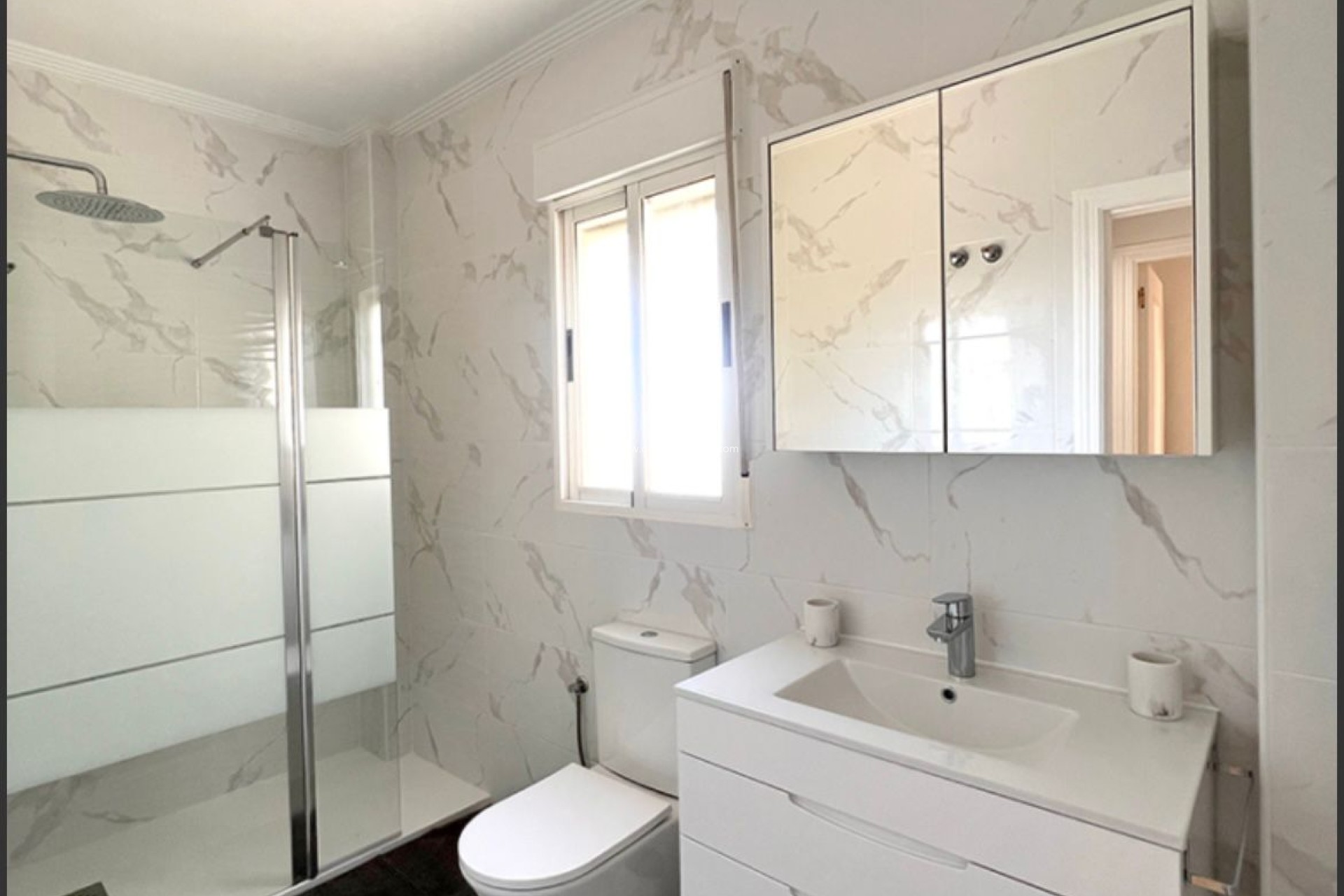 Resale - Townhouse - Guardamar del Segura - 0