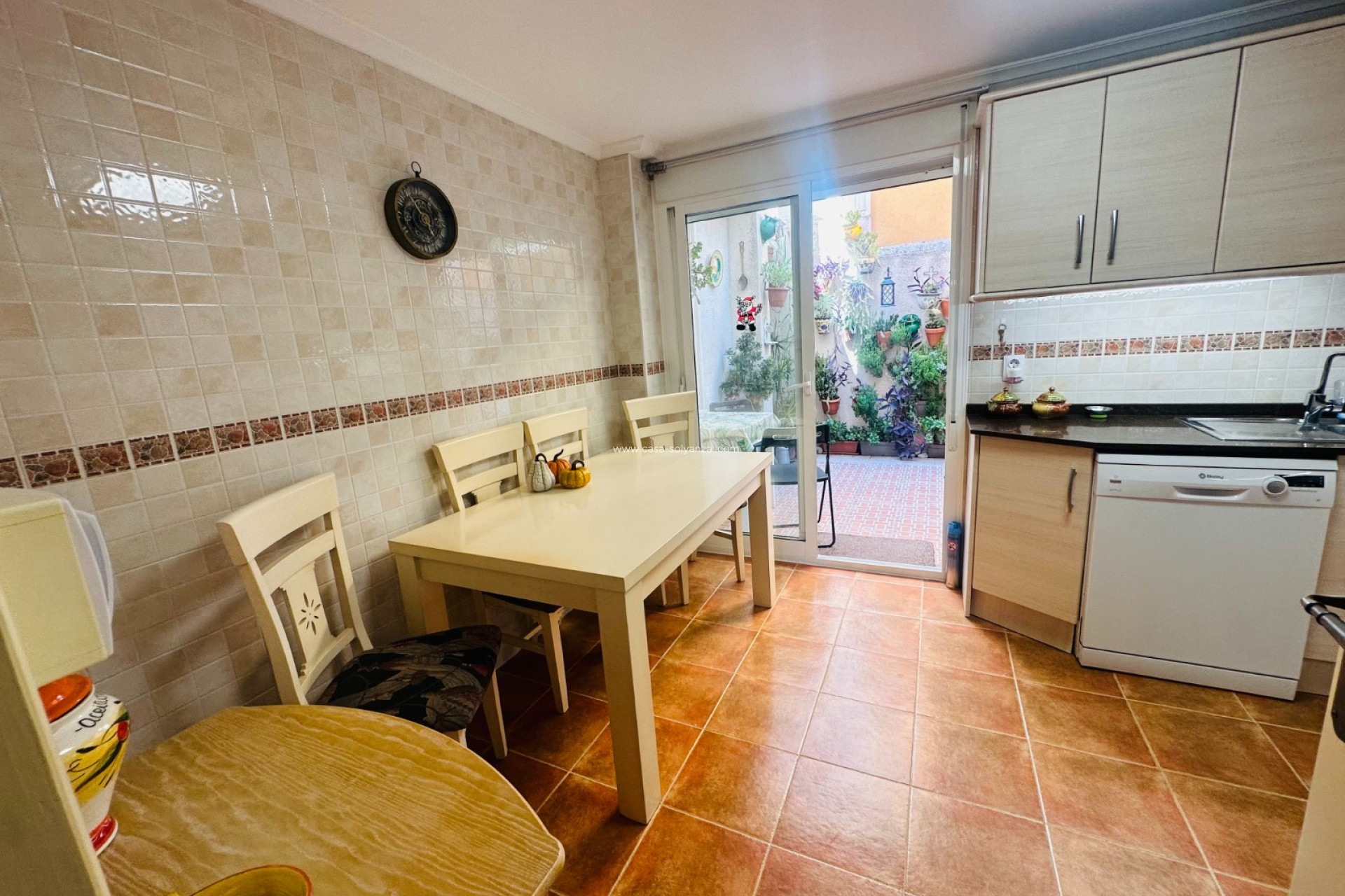 Resale - Townhouse - Jacarilla - Inland