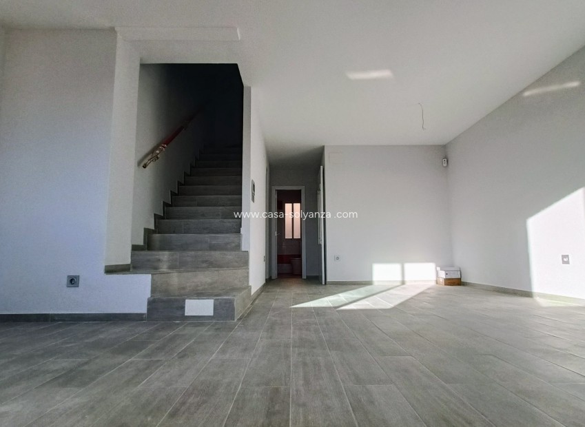 Resale - Townhouse - La Romana - Inland