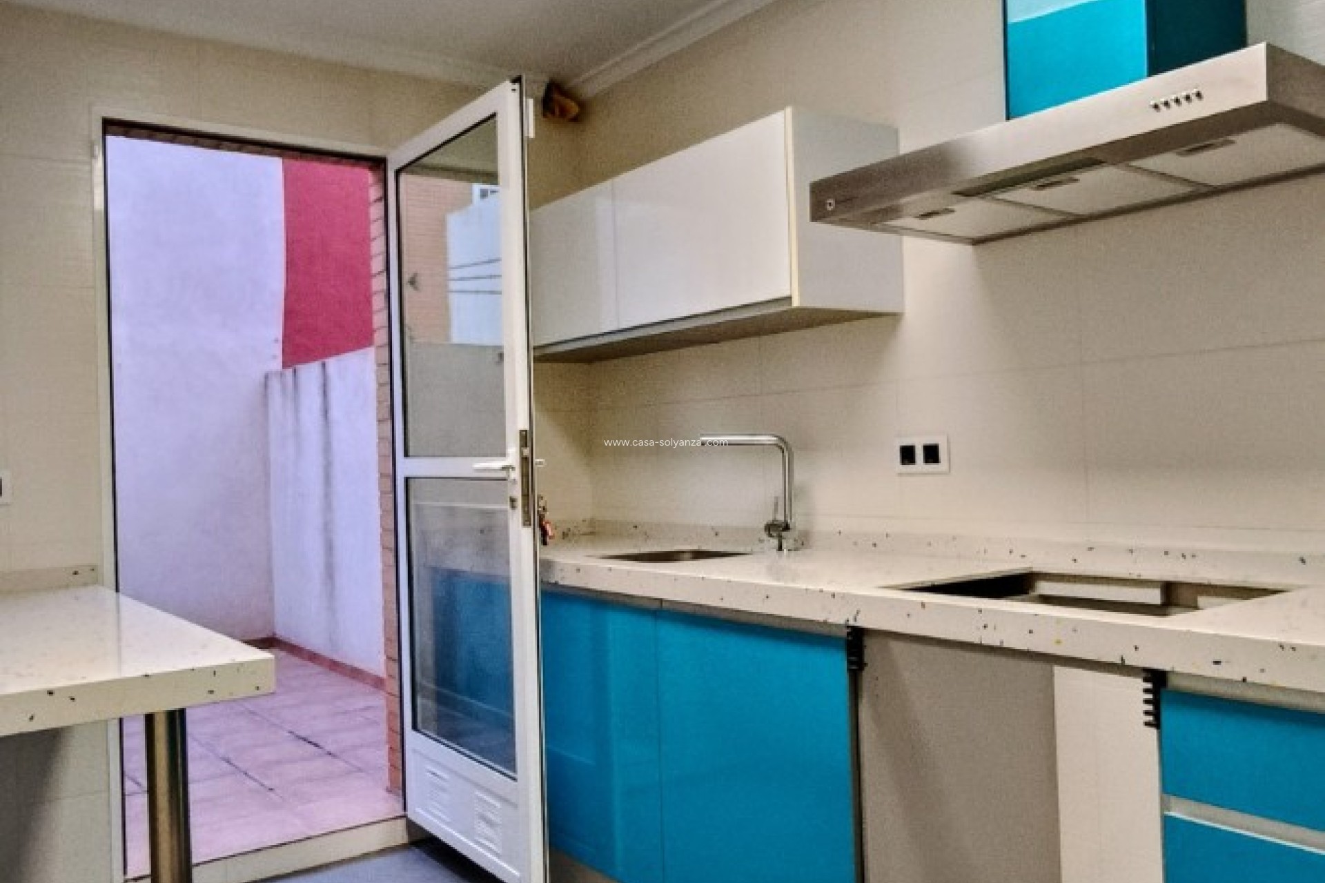 Resale - Townhouse - La Romana - Inland