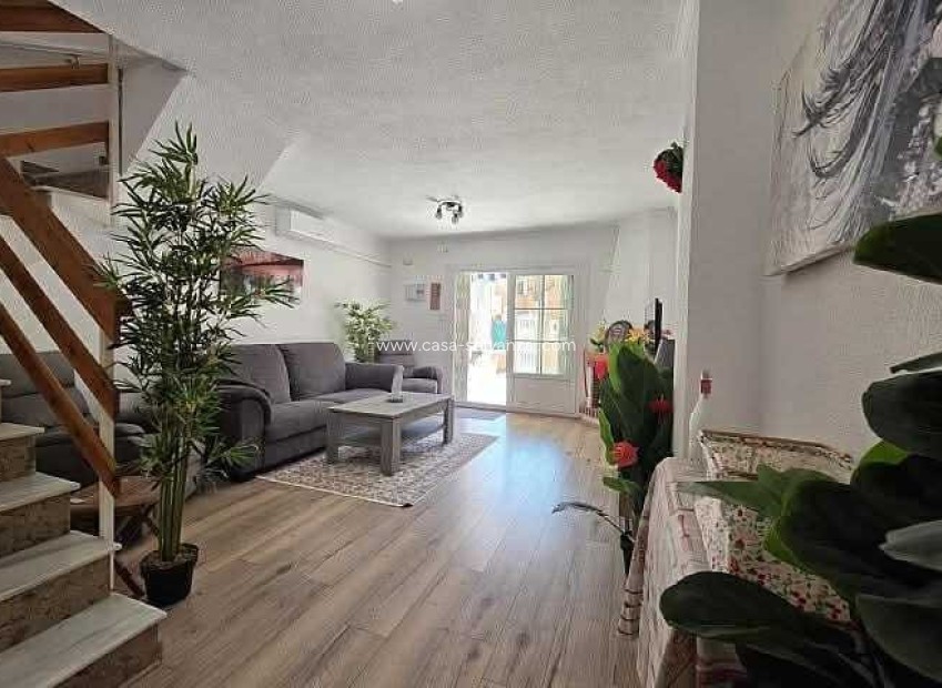 Resale - Townhouse - La Rosaleda - Inland