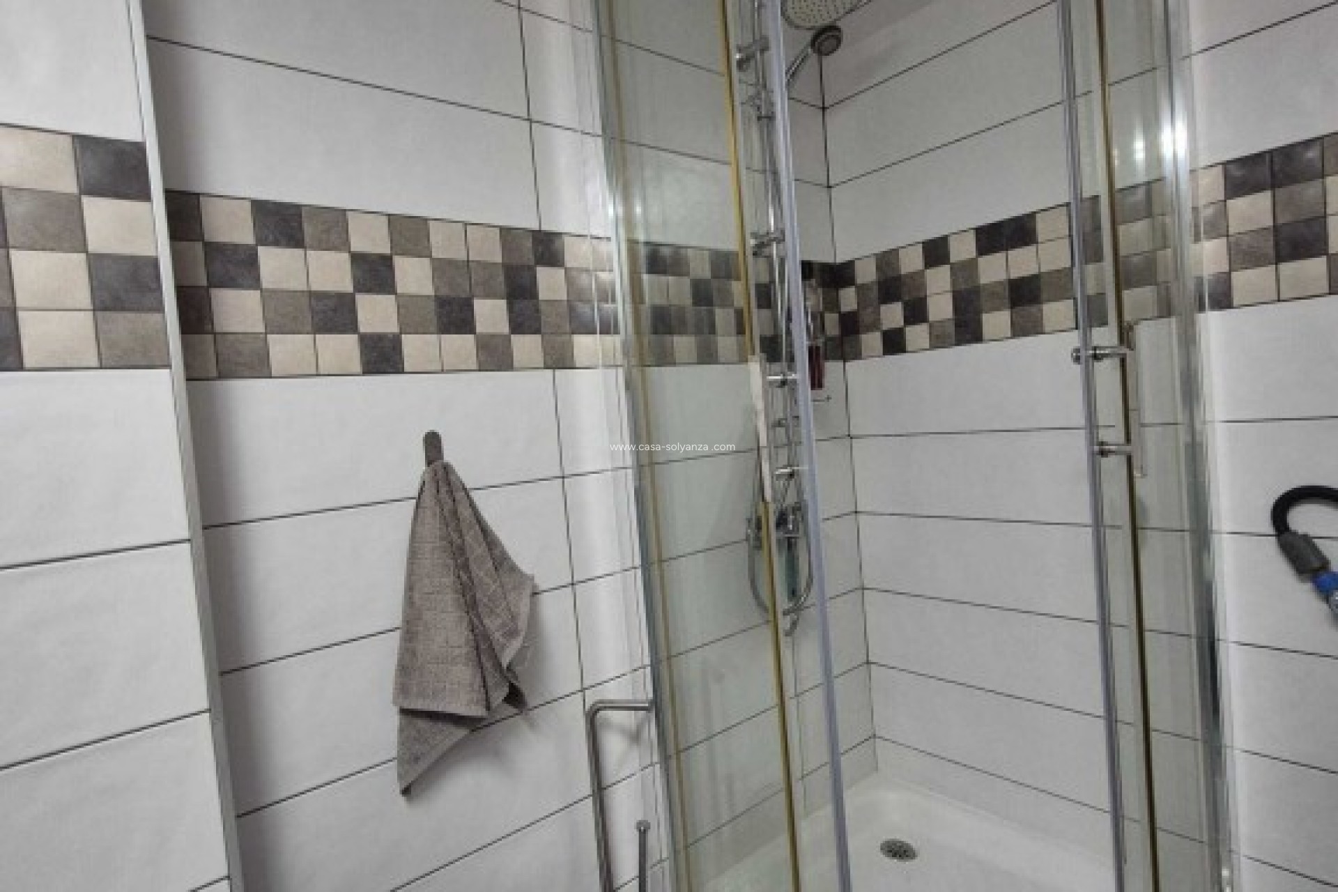 Resale - Townhouse - La Rosaleda - Inland