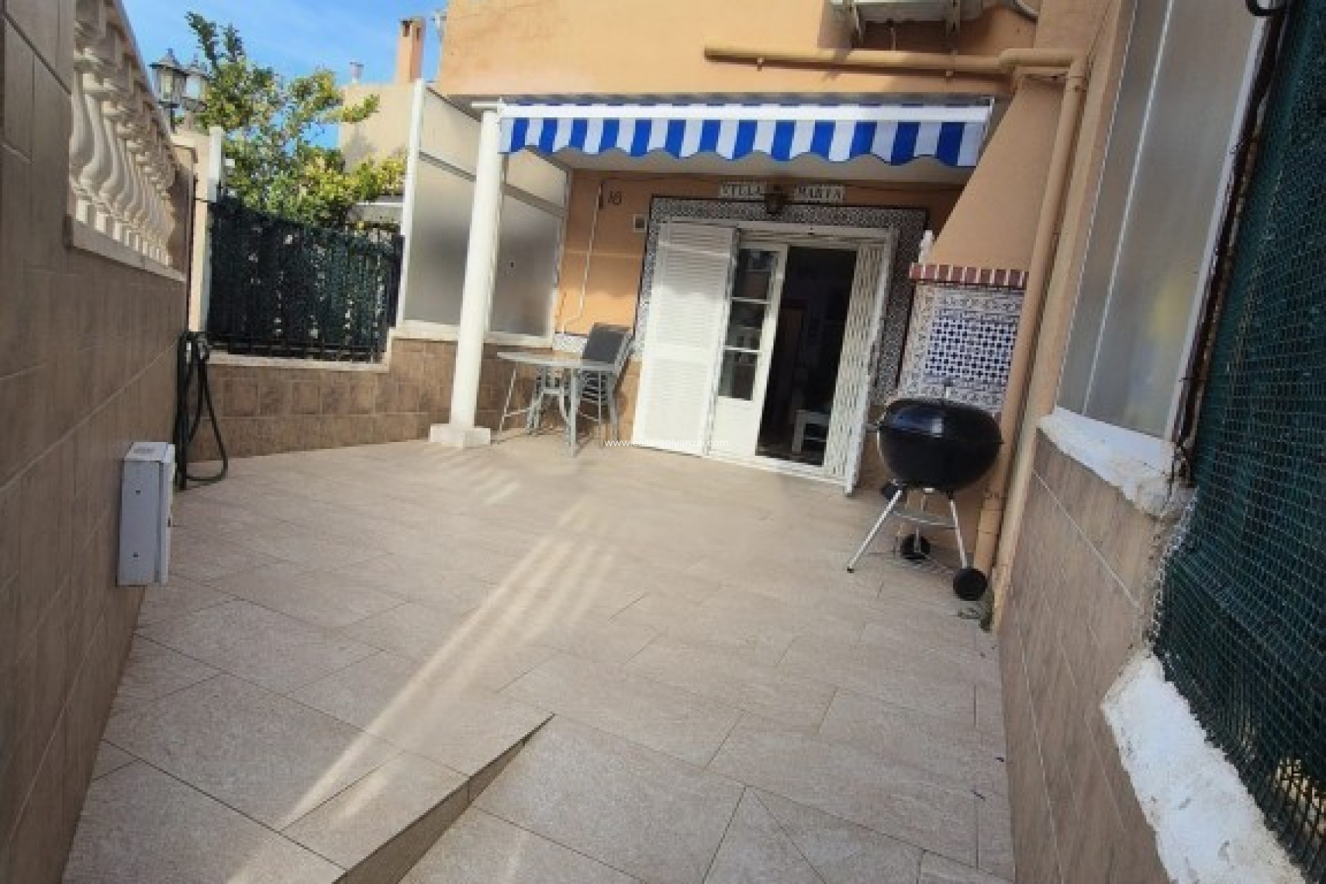 Resale - Townhouse - La Rosaleda - Inland