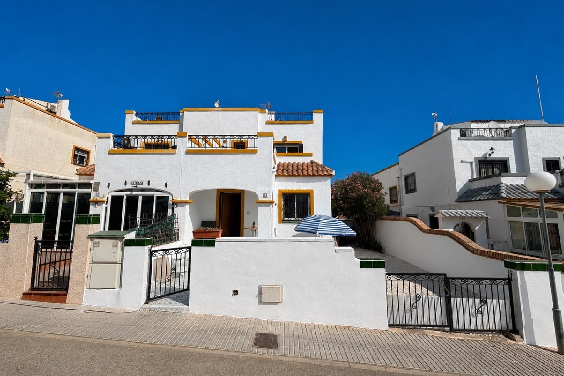 Resale - Townhouse - Los Altos - Costa Blanca