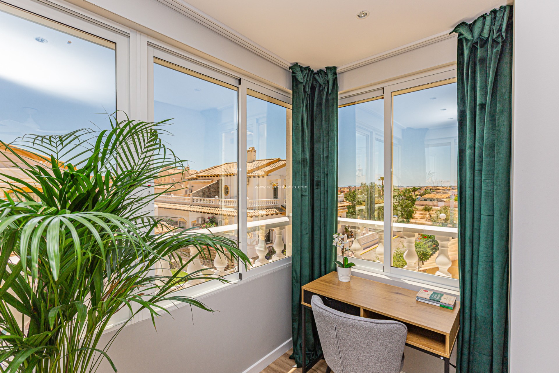 Resale - Townhouse - Los Altos