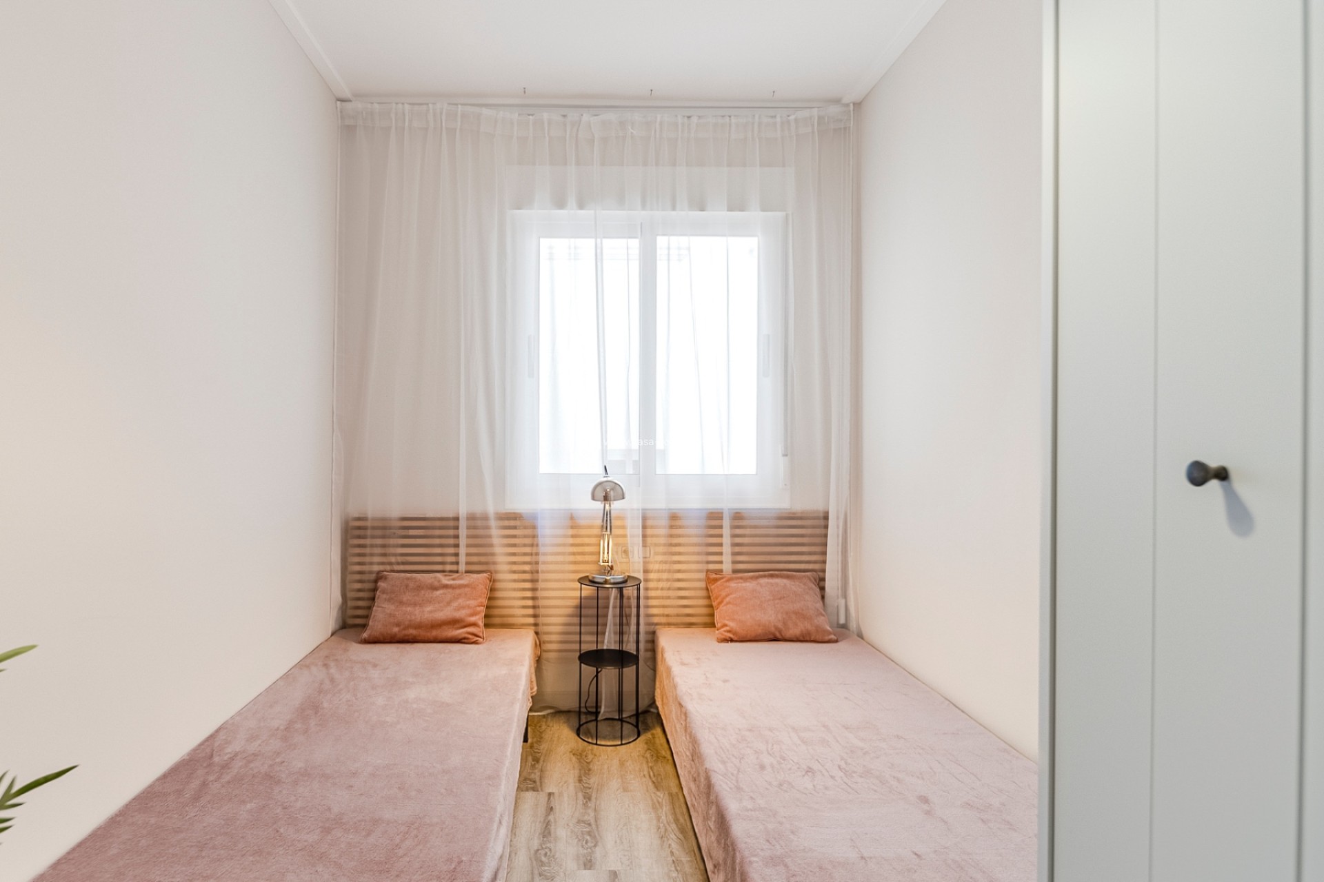 Resale - Townhouse - Los Balcones