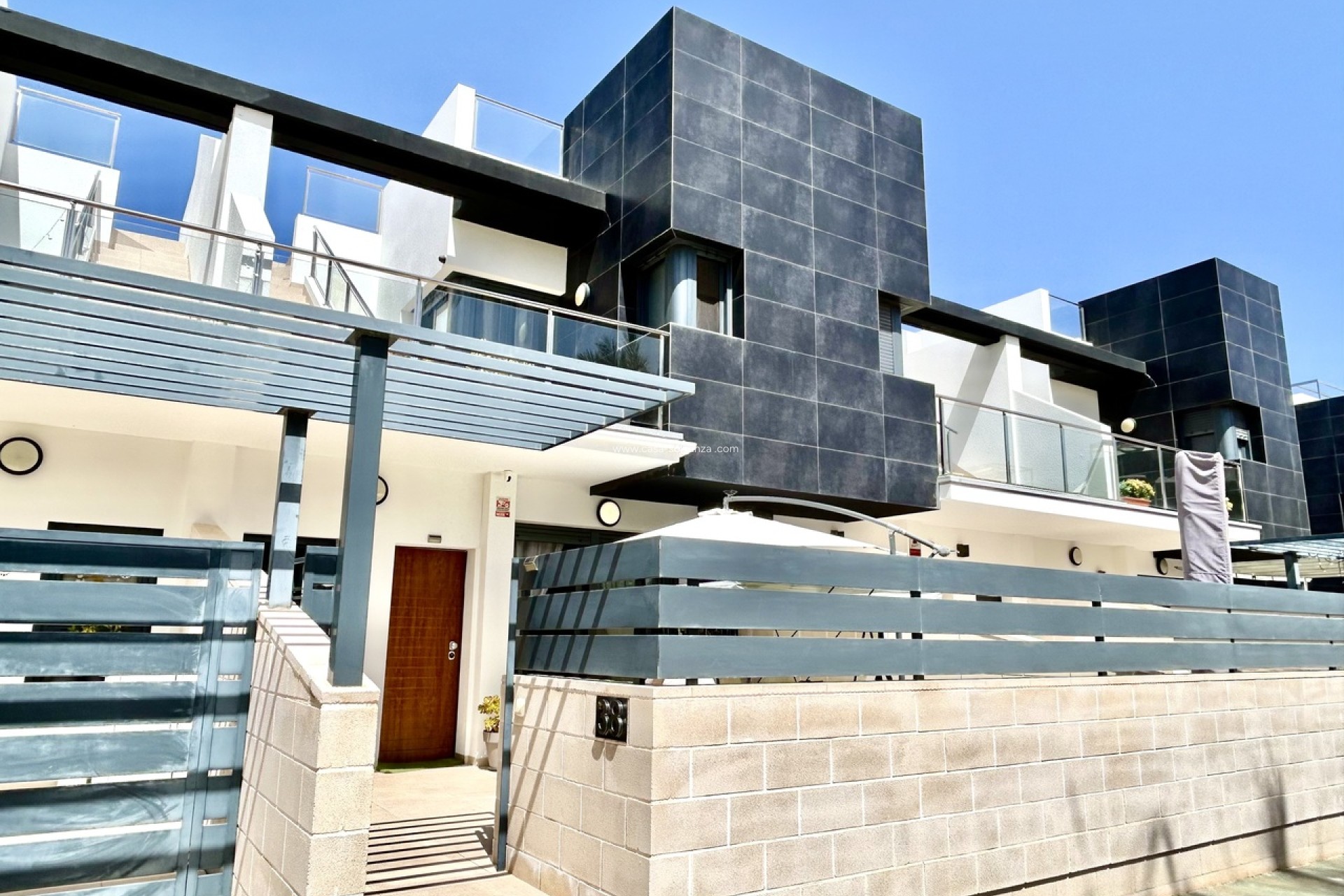 Resale - Townhouse - Los Dolses - Inland