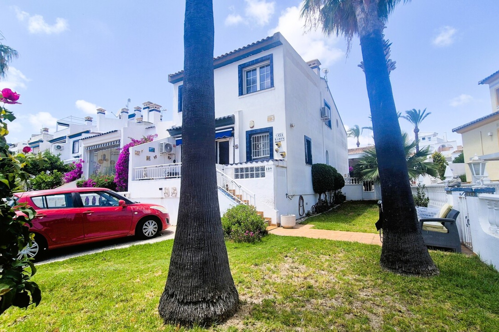 Resale - Townhouse - Los Dolses - Inland