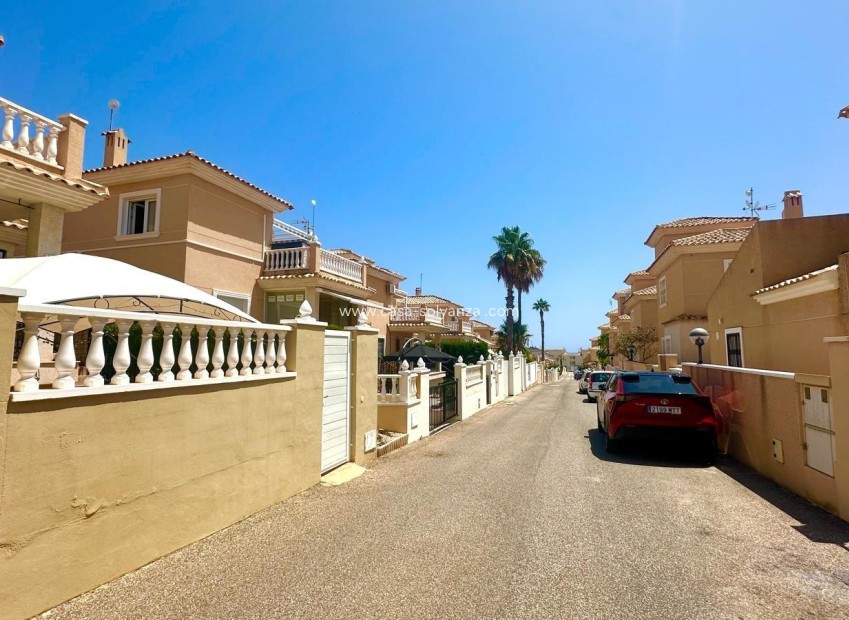 Resale - Townhouse - Orihuela - Urbanización Perla del Mar