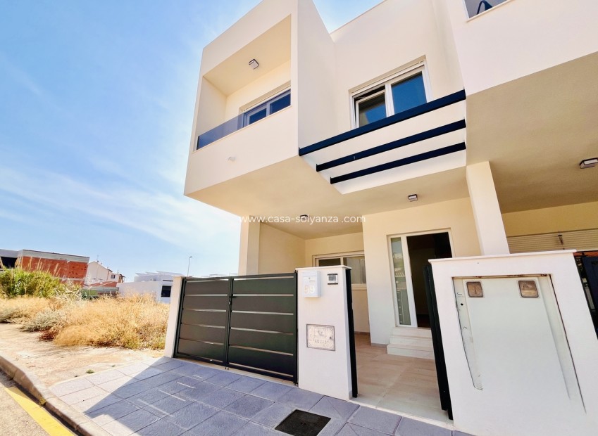 Resale - Townhouse - Pilar de la Horadada - Costa Blanca