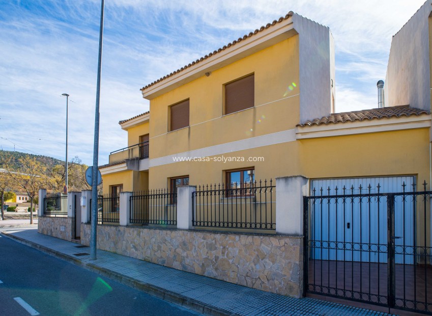 Resale - Townhouse - Pinoso - Calle Dalias 1