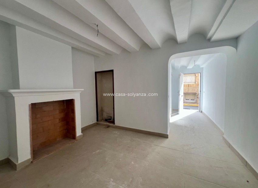 Resale - Townhouse - Pinoso - Inland
