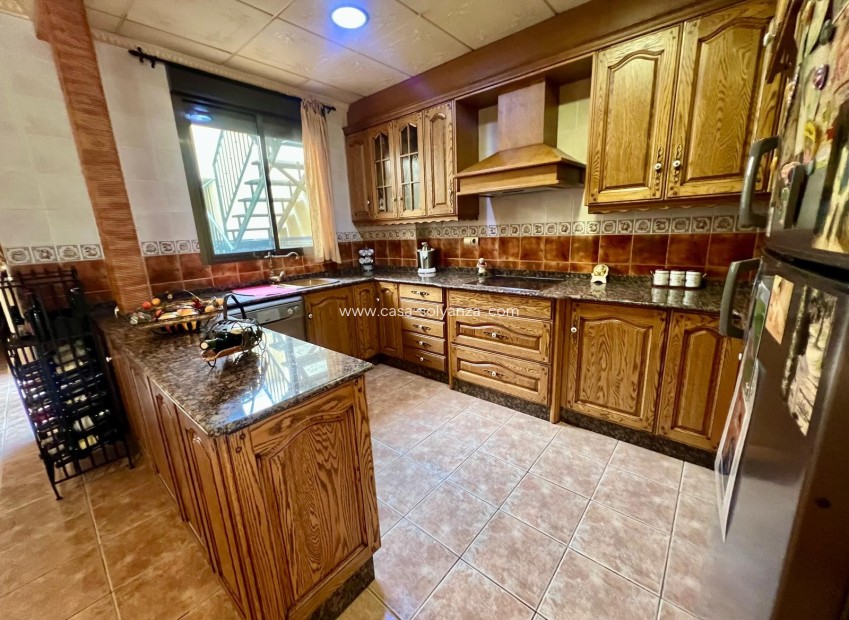 Resale - Townhouse - Pinoso - Inland