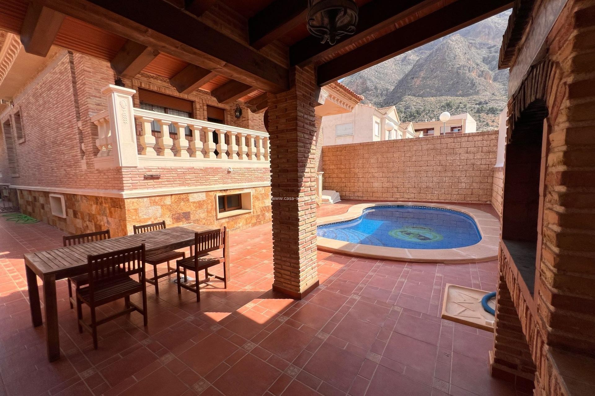 Resale - Townhouse - Redován