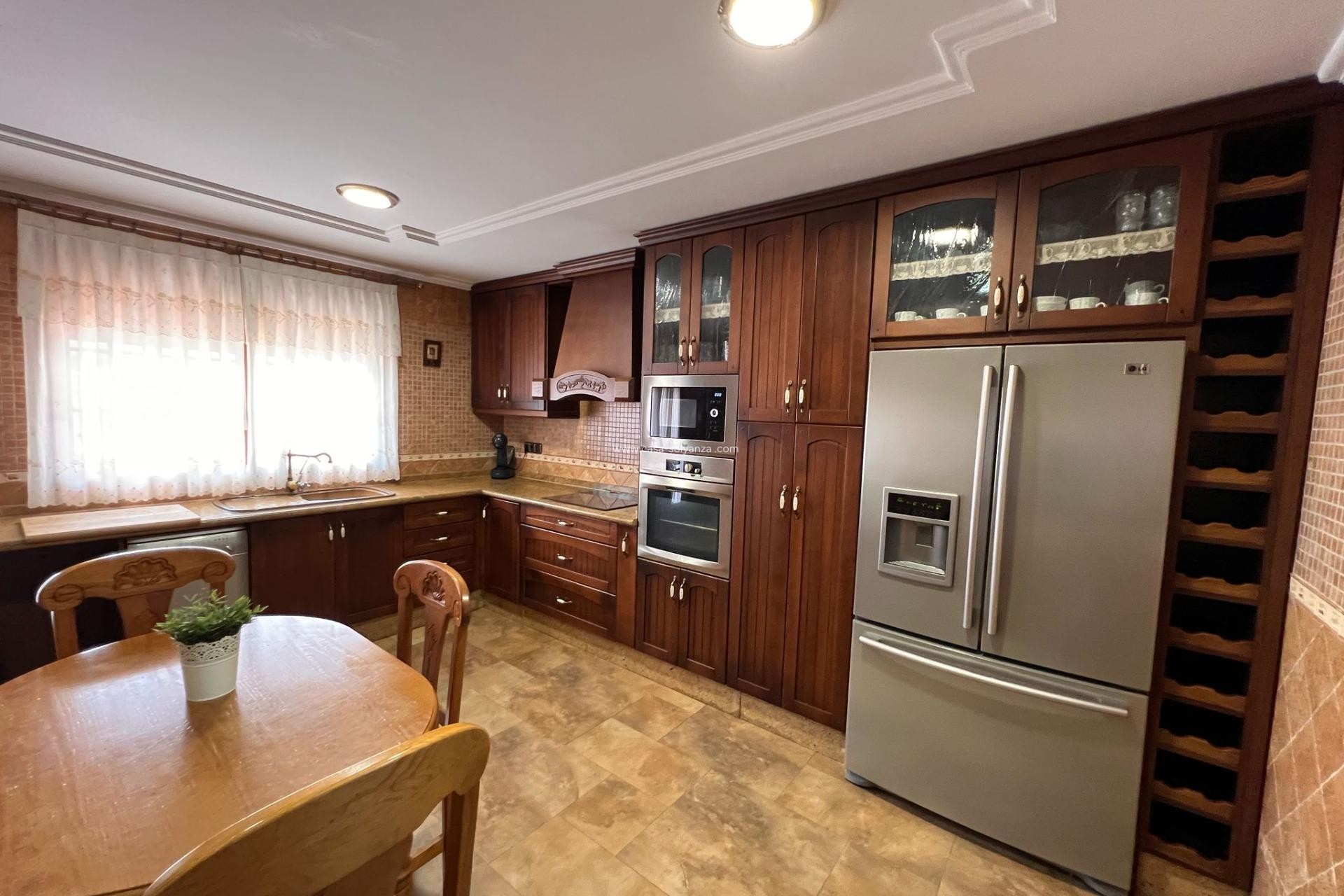 Resale - Townhouse - Redován