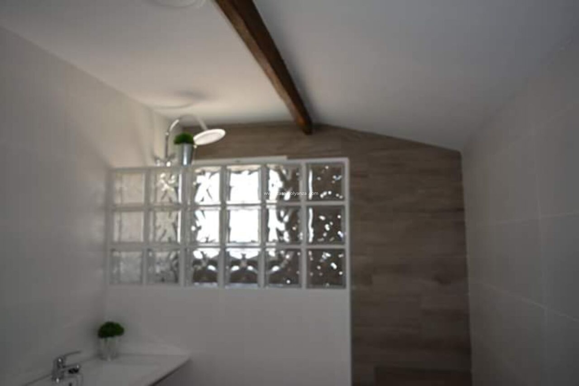 Resale - Townhouse - Rodriguillo - Inland