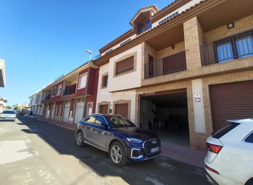 Resale - Townhouse - Roldan - Inland